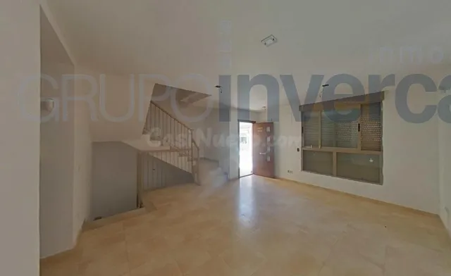 IDEAL ADOSADO EN VENTA  ZONA REAL (Valencia/València) — 2
