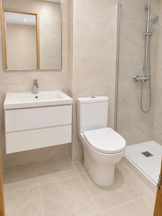 Oportunidad en Zaragoza centro: piso reformado de 2 hab con balcón — 7