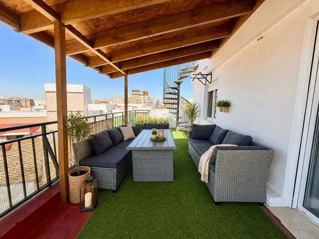 Ático con dos terrazas privadas y espectacular terraza super