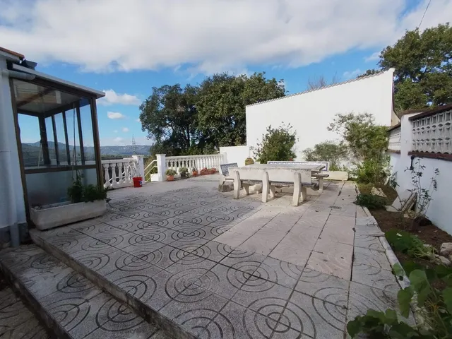 GRAN CASA A CUATRO VIENTOS A LA ENTRADA DE MAS CARBO — 3