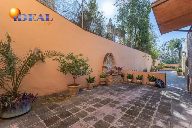 EXCLUSIVO PISO CON JARDÍN PRIVATIVO EN UNA DE LAS MEJORES URBANIZACIONES DE GRANADA — 7