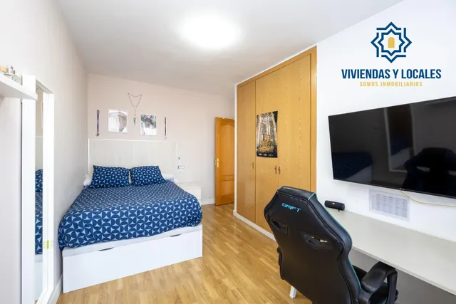 MARAVILLOSA CASA  A POCOS MINUTOS DEL CENTRO DE LA ZUBIA — 31