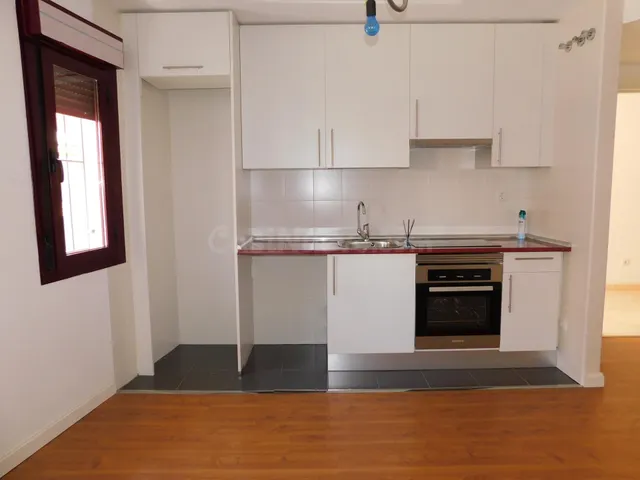 Piso en planta baja de 1 Dormitorio con Garaje y Trastero - foto 3