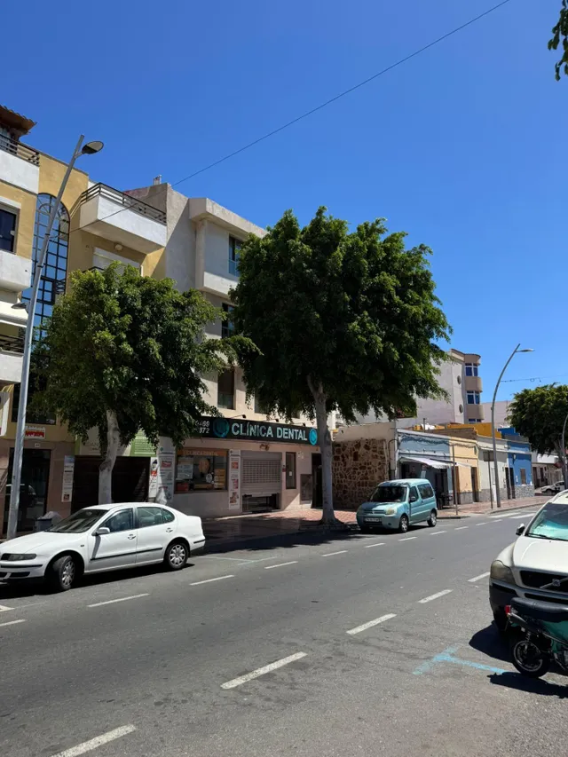 Edificio en venta en Vecindario — 2