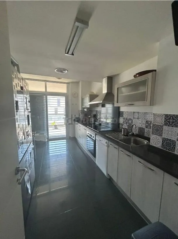 Piso de lujo con terraza y piscina cerca de Sotogrande — 3