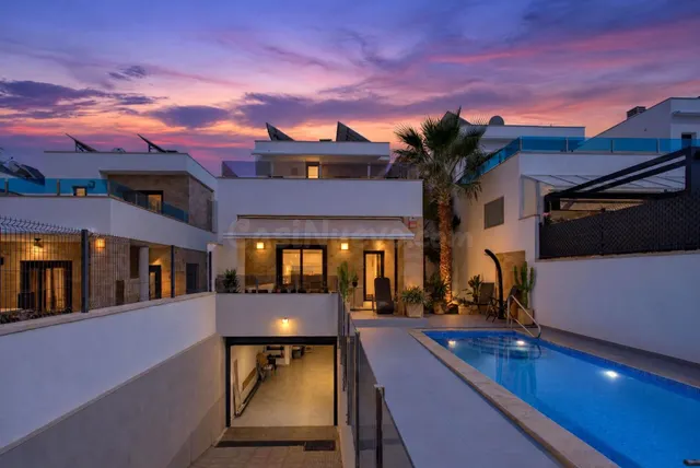 Villa 3 habitaciones 180m² en venta - Comunidad valenciana