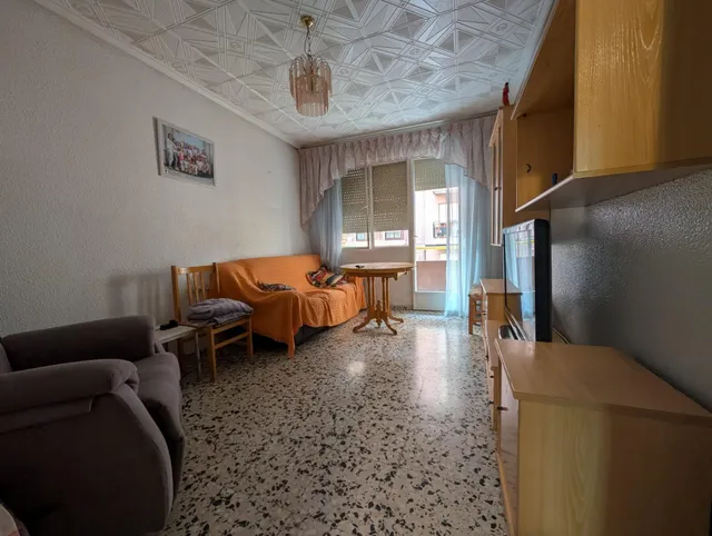 4 DORMITORIOS ,,, PISO ,, CERCA DE LA UNIVERSIDAD — 7