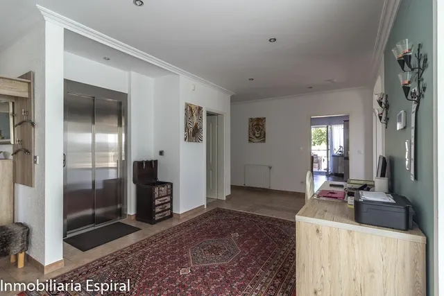 Impresionante Chalet en Abegondo con Vistas al Valle . — 7