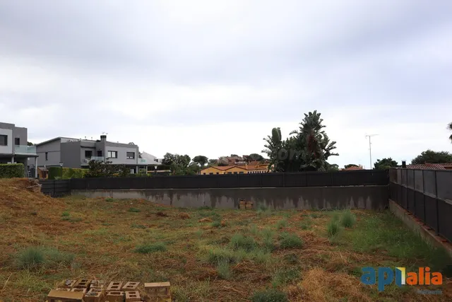 Terreno en venta en una excelente urbanización de Mataró - foto 2