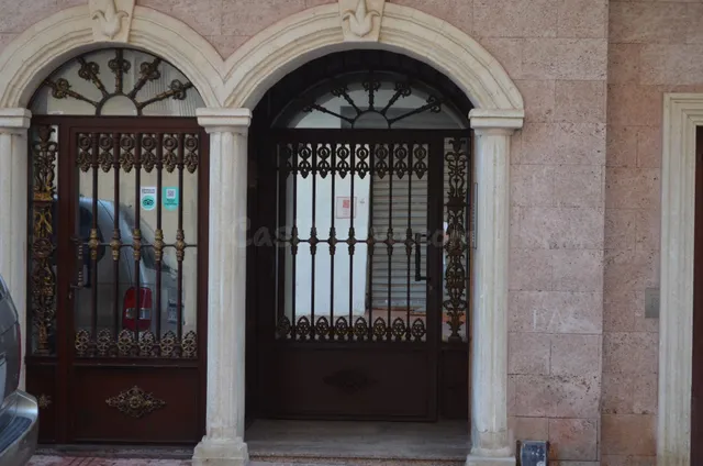 🏡 Vivienda de 3 Dormitorios y 2 Baños en el Corazón de Torre - foto 2