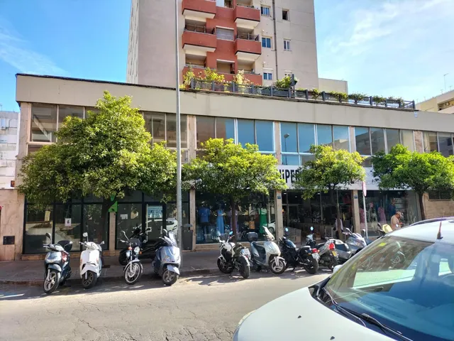 Local en venta de procedencia bancaria — 2