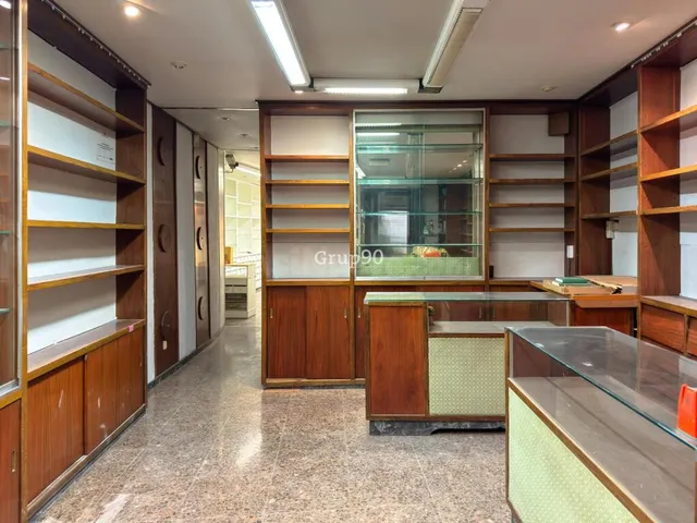 ? edificio con local comercial en venta en el centro de Lleida – ideal inversores — 6