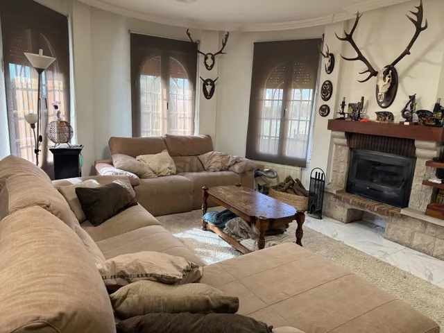 Exclusivo Chalet independiente en Toledo con gran parcela y  - foto 4