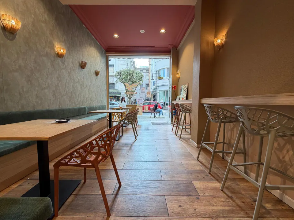 ☕ traspaso de cafetería-obrador en pleno centro de Santander