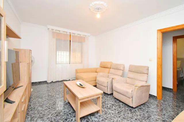 VIVIENDA DE PLANTA BAJA CON SOLARIUM Y COCHERA — 3