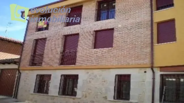 Se vende plaza de garaje en Gumiel de Izán. Burgos