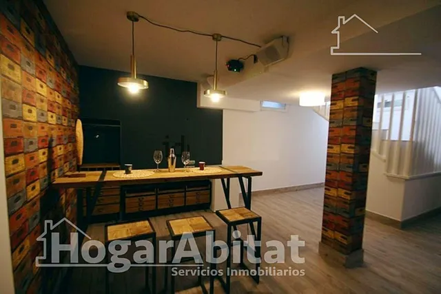 MARAVILLOSO CHALET CON JARDÍN, PISCINA Y GARAJE — 32