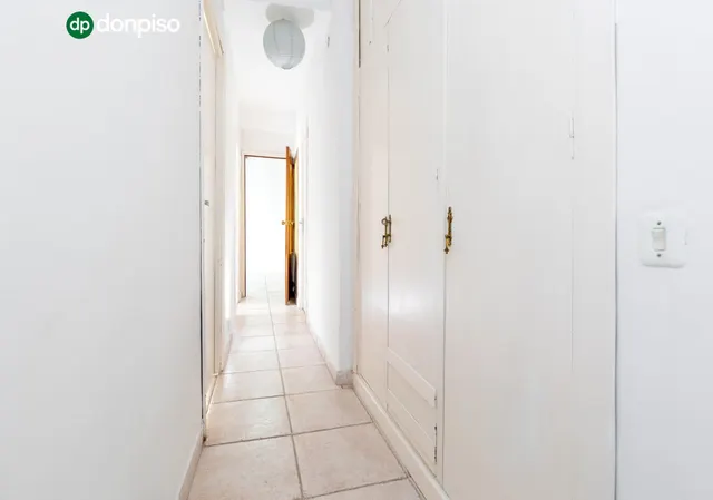 ☀️ Luz, balcón y ubicación: una oportunidad única en Acera de San Ildefonso — 14