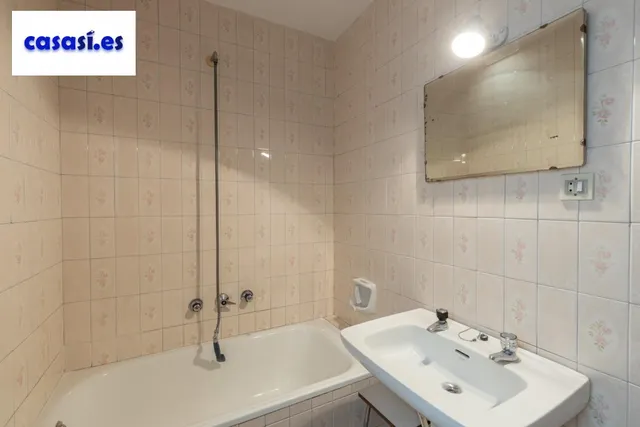 Piso con terraza y gran potencial junto a Camino de Ronda — 22