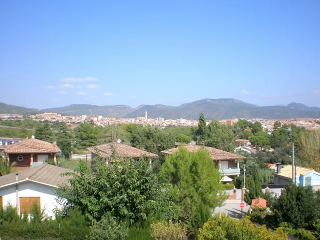 BONITA PARCELA EN CAN RIAL DE ESPARRAGUERA A 30' DE BARCELONA — 4
