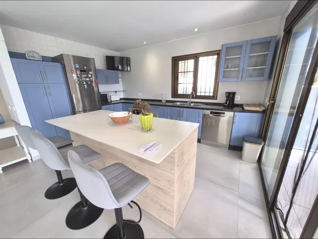 Exclusiva villa independiente reformada en el pinar, Torremolinos — 3