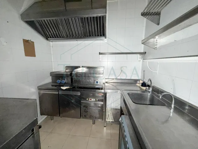 Excelente local comercial en planta baja cerca de la calle Ancha — 4