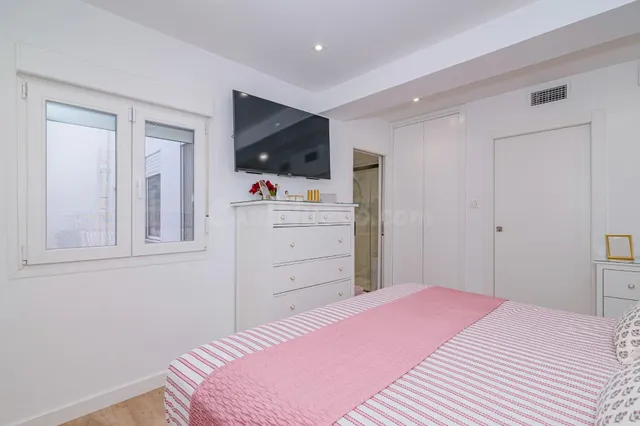 ¡Tu Nuevo Hogar te espera! Semi-ático Reformado con Gran Ter - foto 3