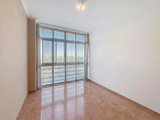 Casa independiente de 275 m2 con piscina, jacuzzi y terrazas en San Antonio de Benagéber — 16