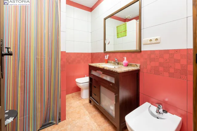 VIVIENDA PAREADA EN MONTELUZ — 31