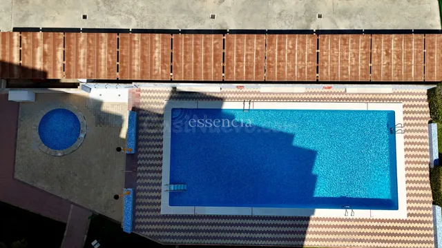 ÁTICO DÚPLEX ESPECTACULAR CON GRAN TERRAZA DE APROX. 100 M2  - foto 4