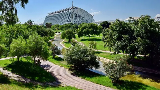 Estrena casa en Valencia, a un paso del jardín del turia — 24