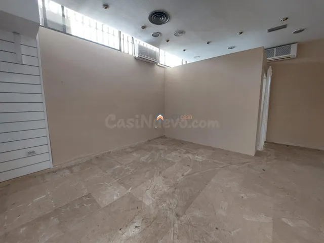 LOCAL COMERCIAL EN CENTRO COMERCIAL DE CÁNOVAS - foto 5