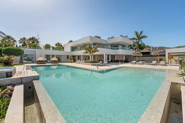 Chalet 7 habitaciones 676m² en venta - Marbella — 22