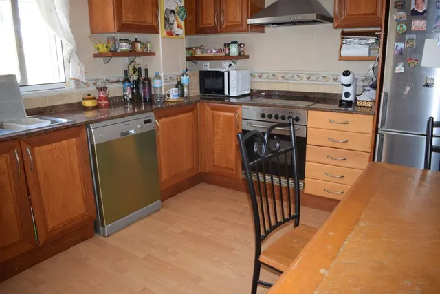 ESTUPENDA VIVIENDA EN URBANIZACIÓN VALL DE LLIRIA — 8