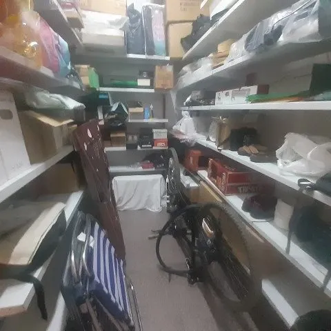 Local comercial — 8
