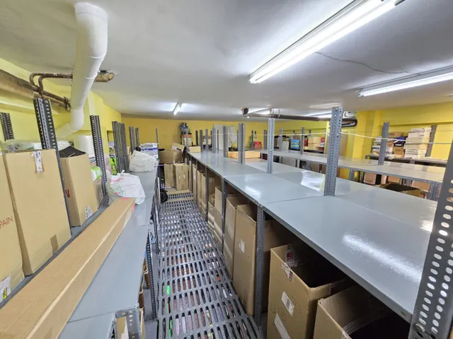 IDEAL INVERSORES. LOCAL COMERCIAL ALQUILADO EN BUENA ZONA COMERCIAL — 19