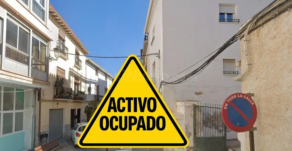 PISO EN BAZA