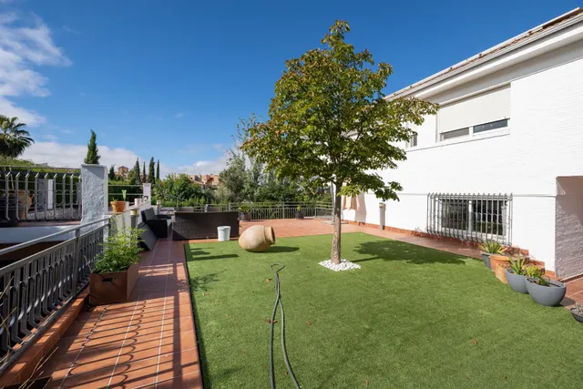 Espectacular chalet en el serrallo — 8