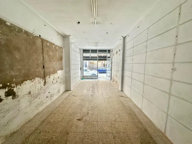 Local comercial en Floranes - foto 3