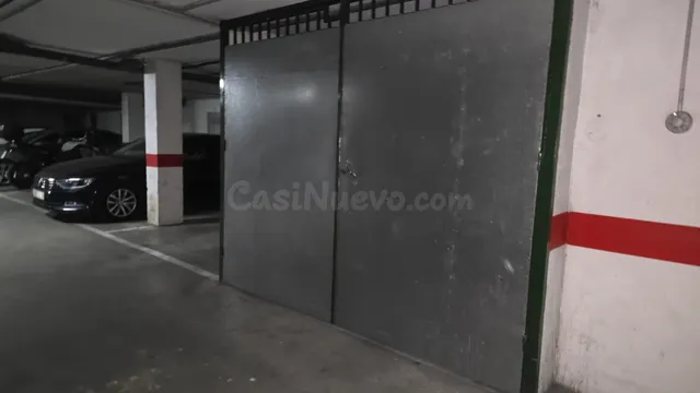 COCHERA CERRADA CON TRASTERO — 5