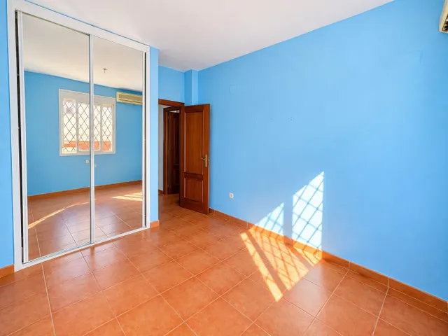 Piso 4 habitaciones 136m² en venta - Arco norte - Avda España — 11