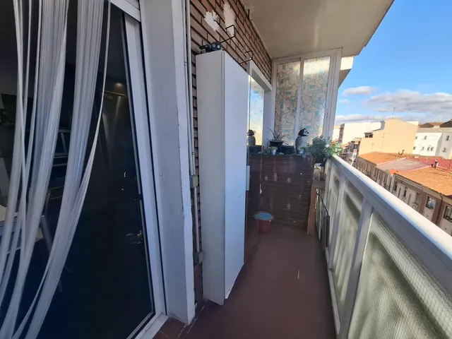 ¡Tu nuevo hogar en León te espera! ✨PISO Y LOCAL PARA VIVIR A TU RITMO!!! — 24
