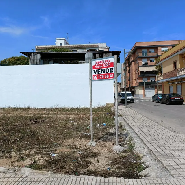 VENTA DE TERRENO URBANO EN SOLLANA CHAFLAN   600 €/ M2 — 2