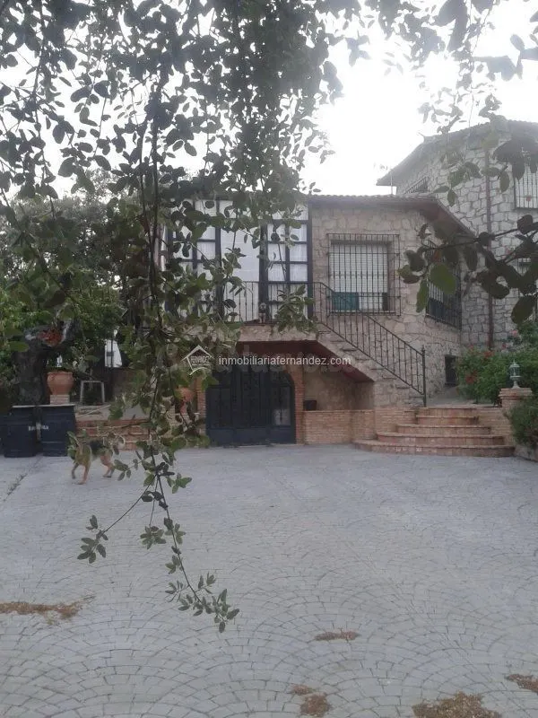Espectacular Chalet en Monte del Casar - foto 2