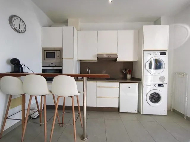 ESPECTACULAR CASA FRENTE AL MAR | ALQUILER DE TEMPORADA - foto 2