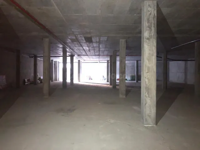 Local comercial 1200m² en alquiler - La Grela-Bens-Meicende - foto 3