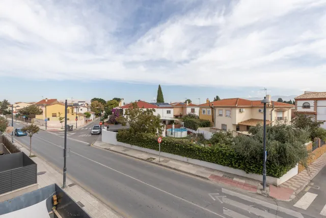 ¡¡¡amplio piso de 3 dormitorios, 2 baños, cochera y trastero, por solo 179.900 €!!! — 39