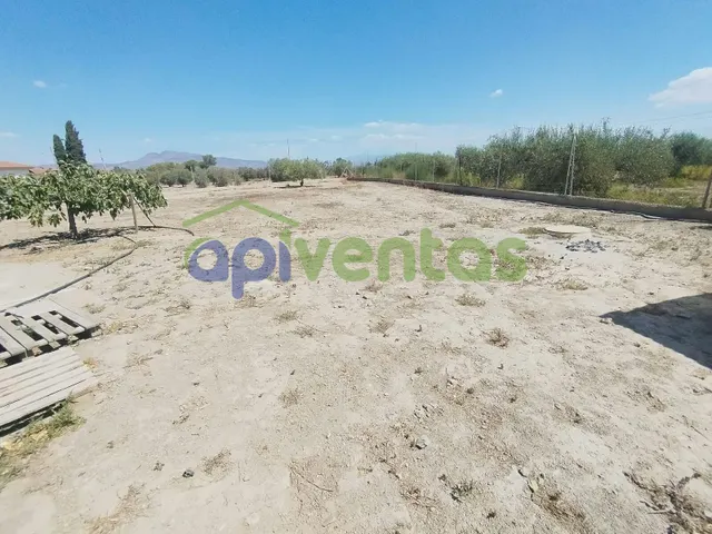 Casa vallada de 3 plantas — 48