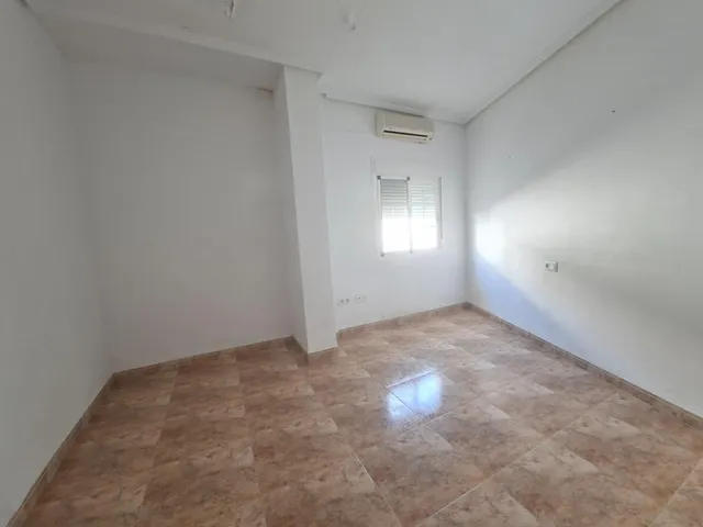 SE VENDE CASA EN ABRUCENA — 33