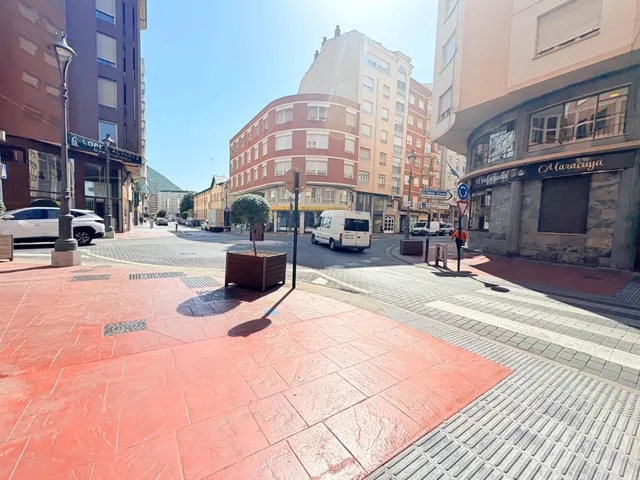 GRAN INVERSION 17 PLAZAS DE GARAJE EN PLENO CENTRO — 14